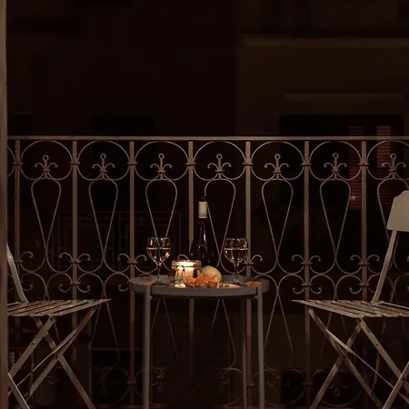 Le 4 Perle أفولا